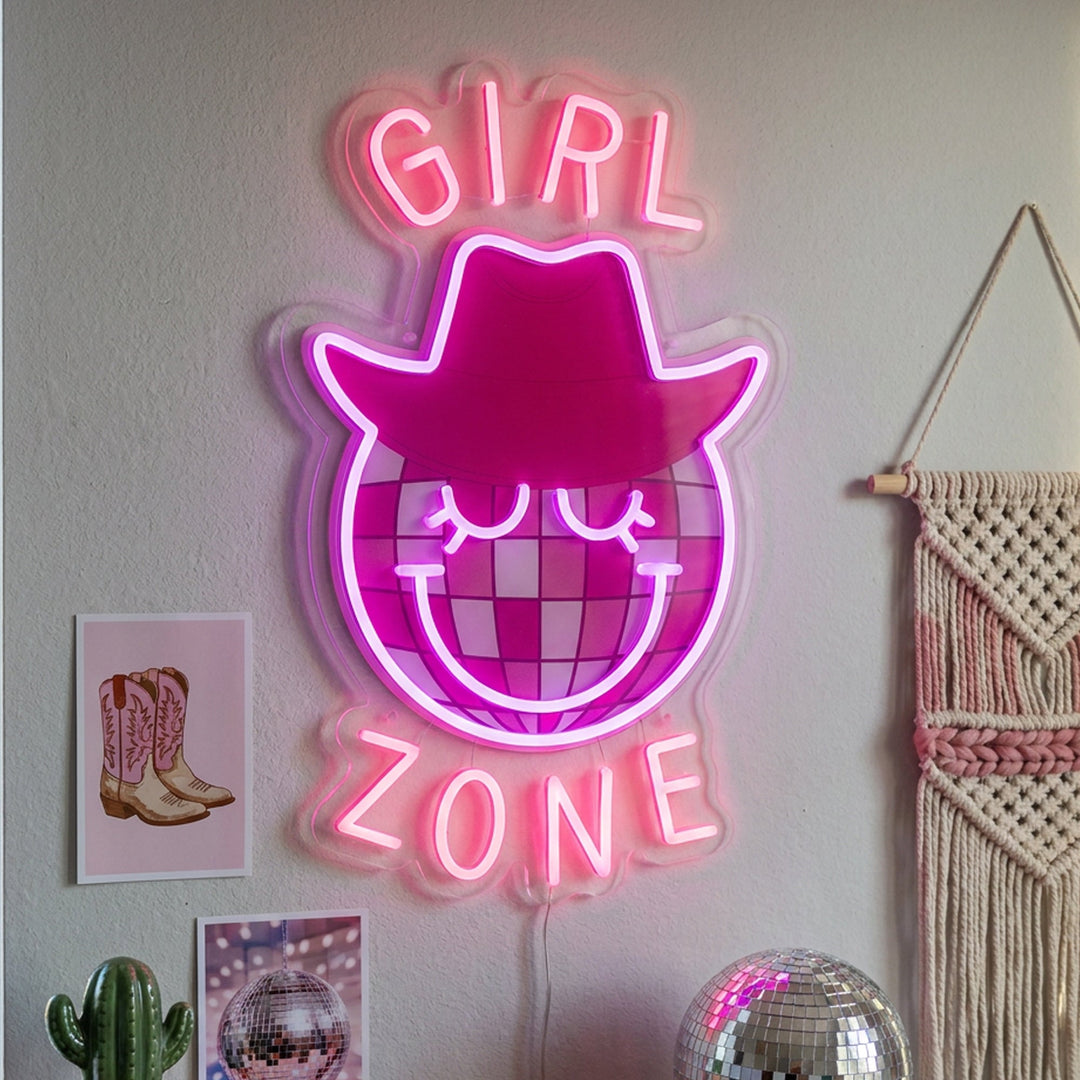 Girl Zone: S.W.Smiley LED Neon Wall Sign