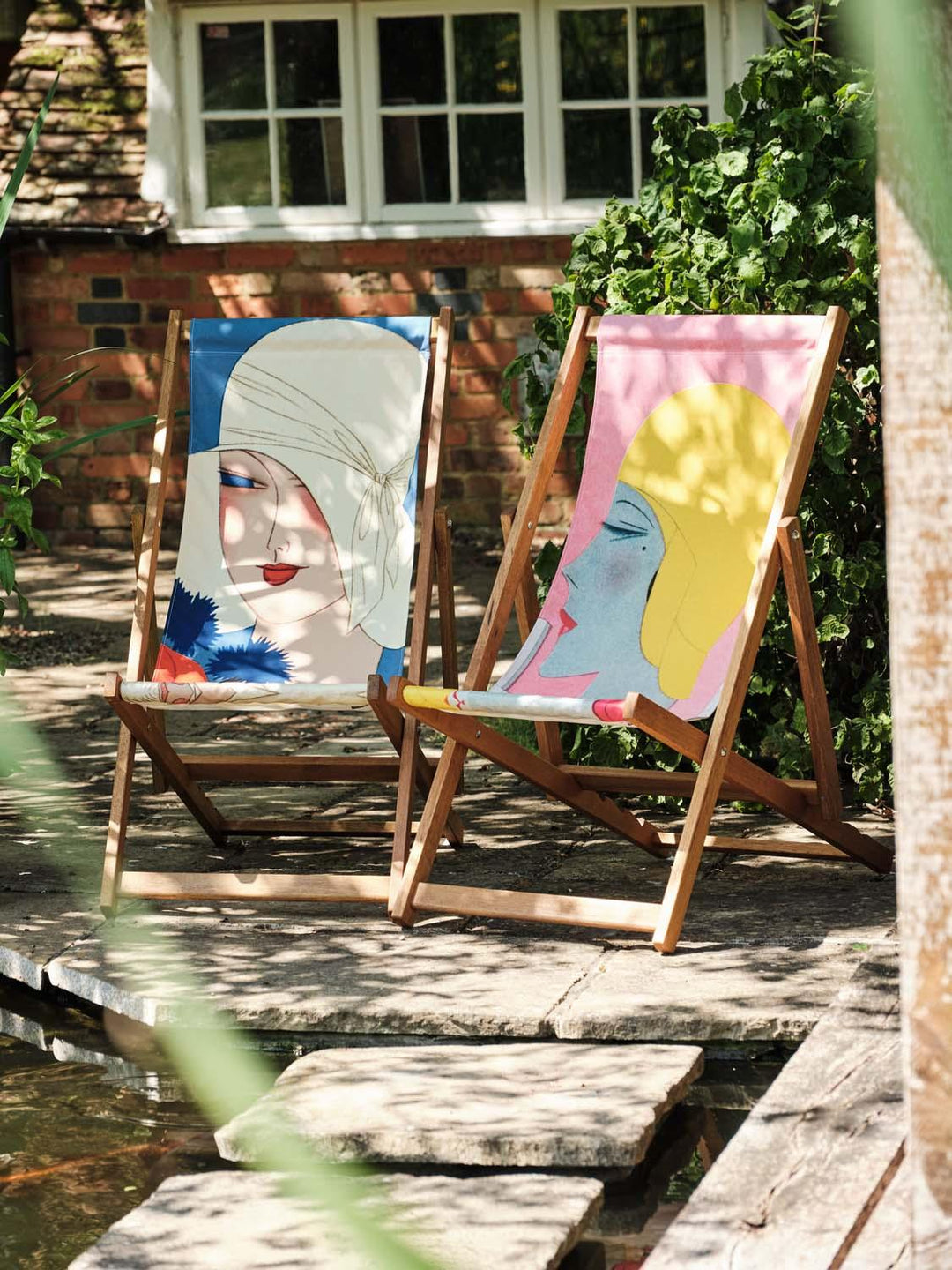 White Cloche Hat - Art Deco Fashion Deckchair