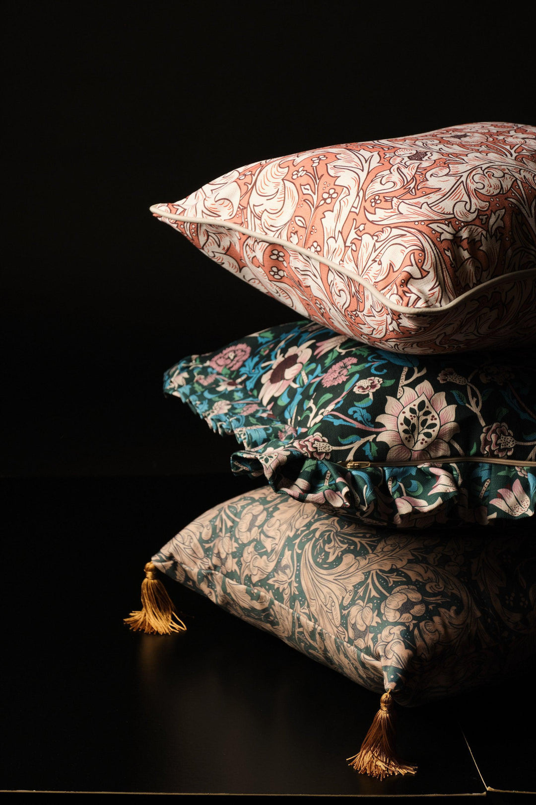 Blackthorn - Ruffle William Morris Cushion