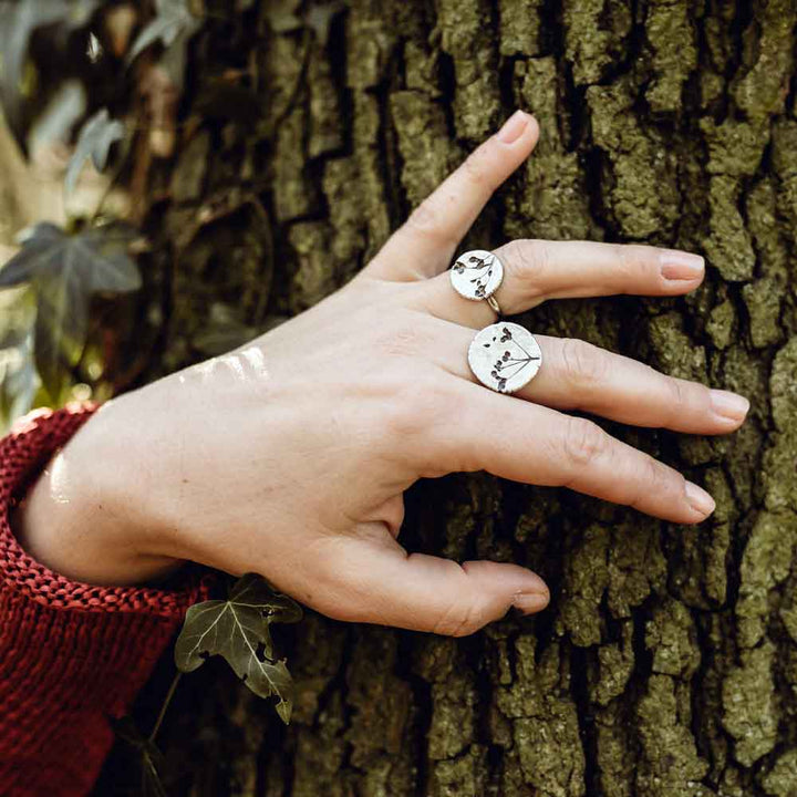 CAMILLA WEST JEWELLERY Stone Parsley Silver Ring Lifestyle Image