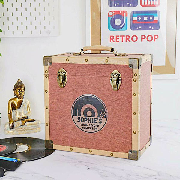 Personalisierte Aufbewahrungsbox für Schallplatten im Retro-Stil von Steepletone